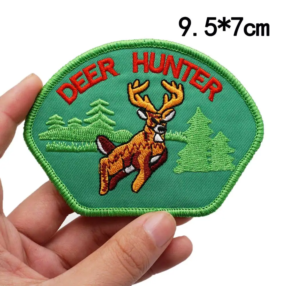 

Вышитые нашивки с крючком