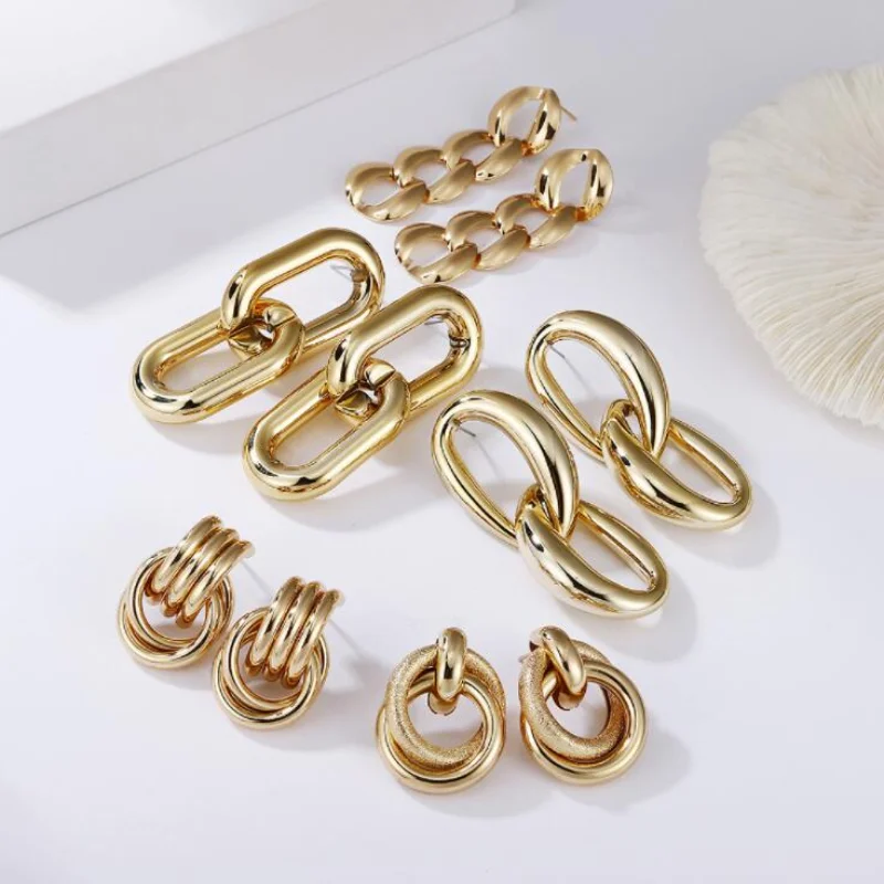 

Gold Color Twist Metal Stud Earrings for Women Hollow Geometric Statement Earrings Personality Unusual Earrings Trend Brincos