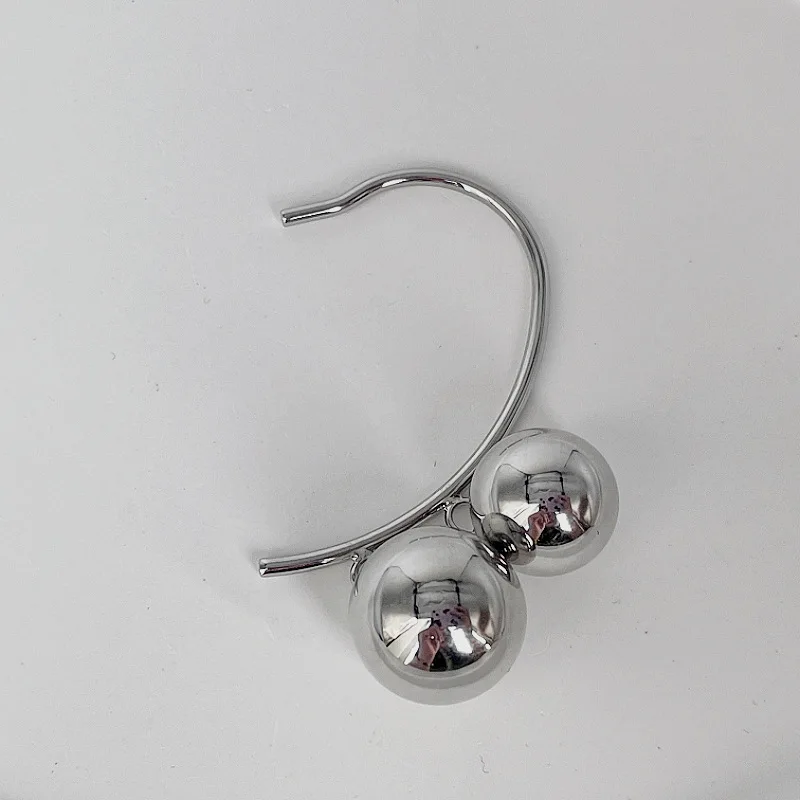 

1pc Copper Screw Balls Ear Bone Clip Earrings for Women Personality Non-Piercing Jewelrry Simple Wrap Around Ear Bell Earring