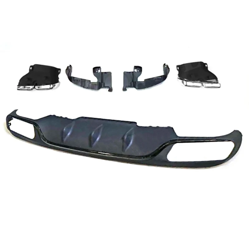 Для Benz W213 2017-2019 стандартный задний бампер автомобиля E-класса изменен на E63 AMG с диффузором заднего бампера и выхлопными трубами.