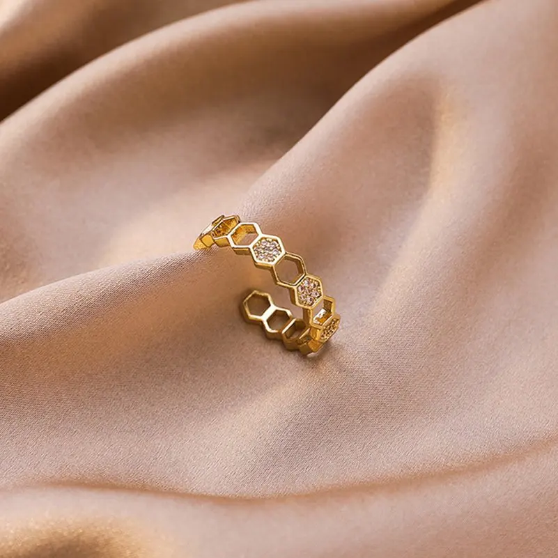 

Imixlot Luxury Gold Color Bee Honeycomb Rings for Woman Geometric Open Ring Party Joint Ring Fashion Elegant Jewelry Gifts