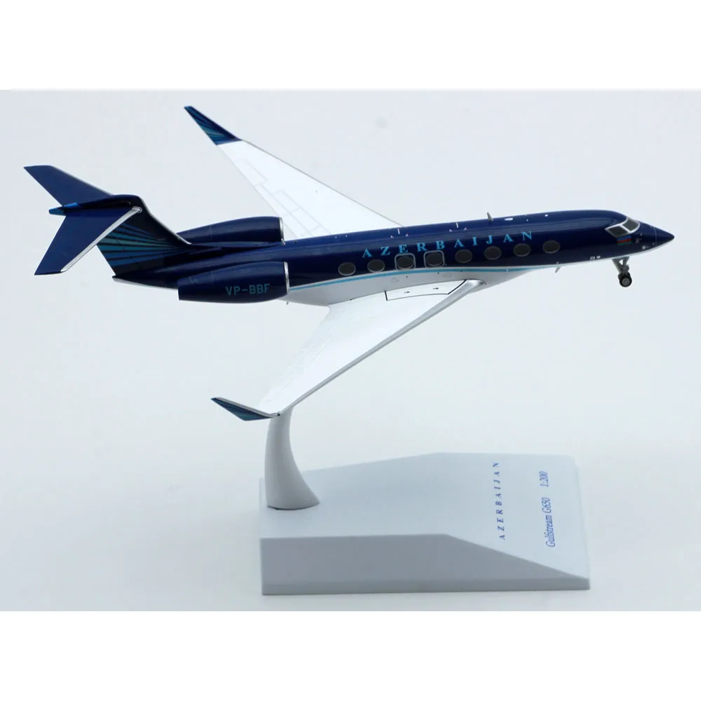 Коллекционный самолет из сплава LH2291 подарок JC Крылья 1:200 Азербайджан Gulfstream G650