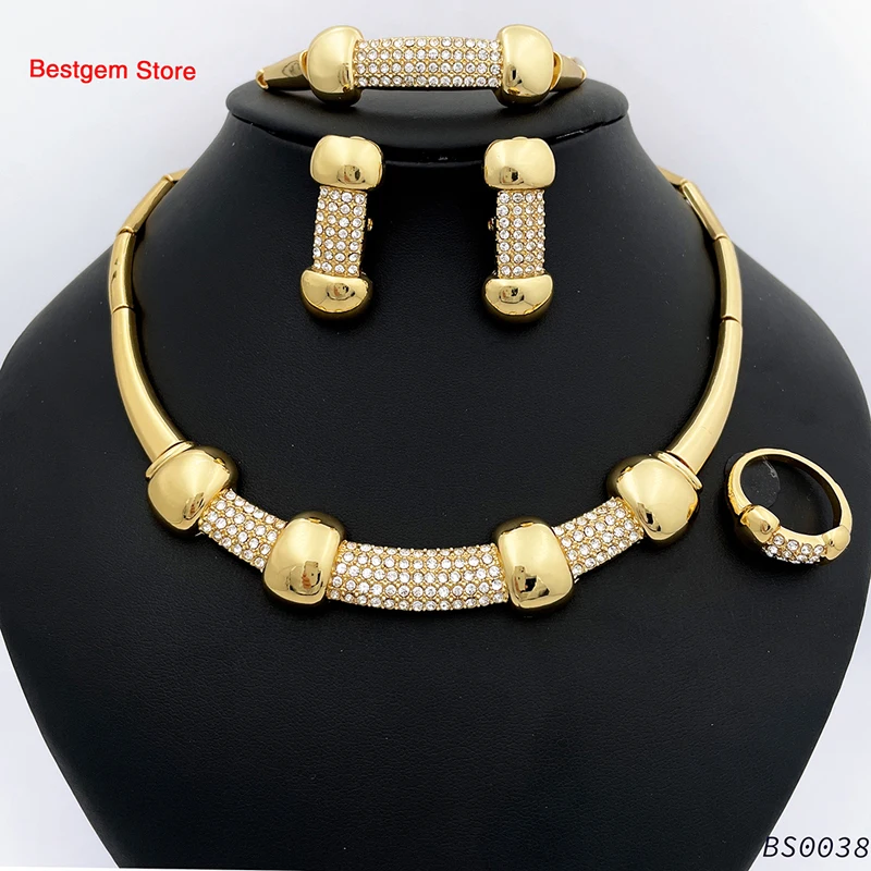 

Fashion Women Dumbbell Shaped Pendant Gold Plated Jewelry Set Classic Necklace And Earrings Bracelet Wedding Banquet Gift