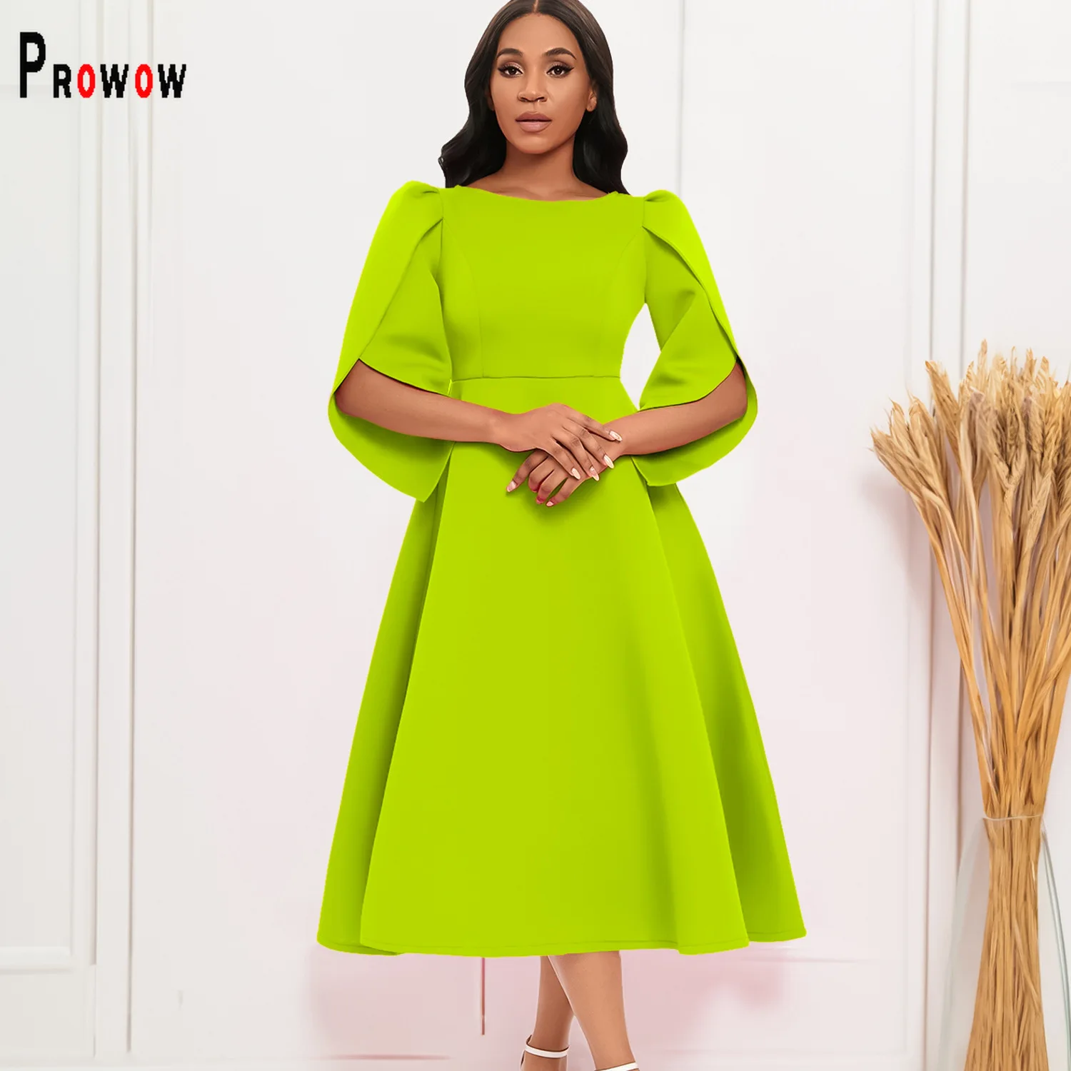 Платье женское ТРАПЕЦИЕВИДНОЕ однотонное с большим подолом на день рождения