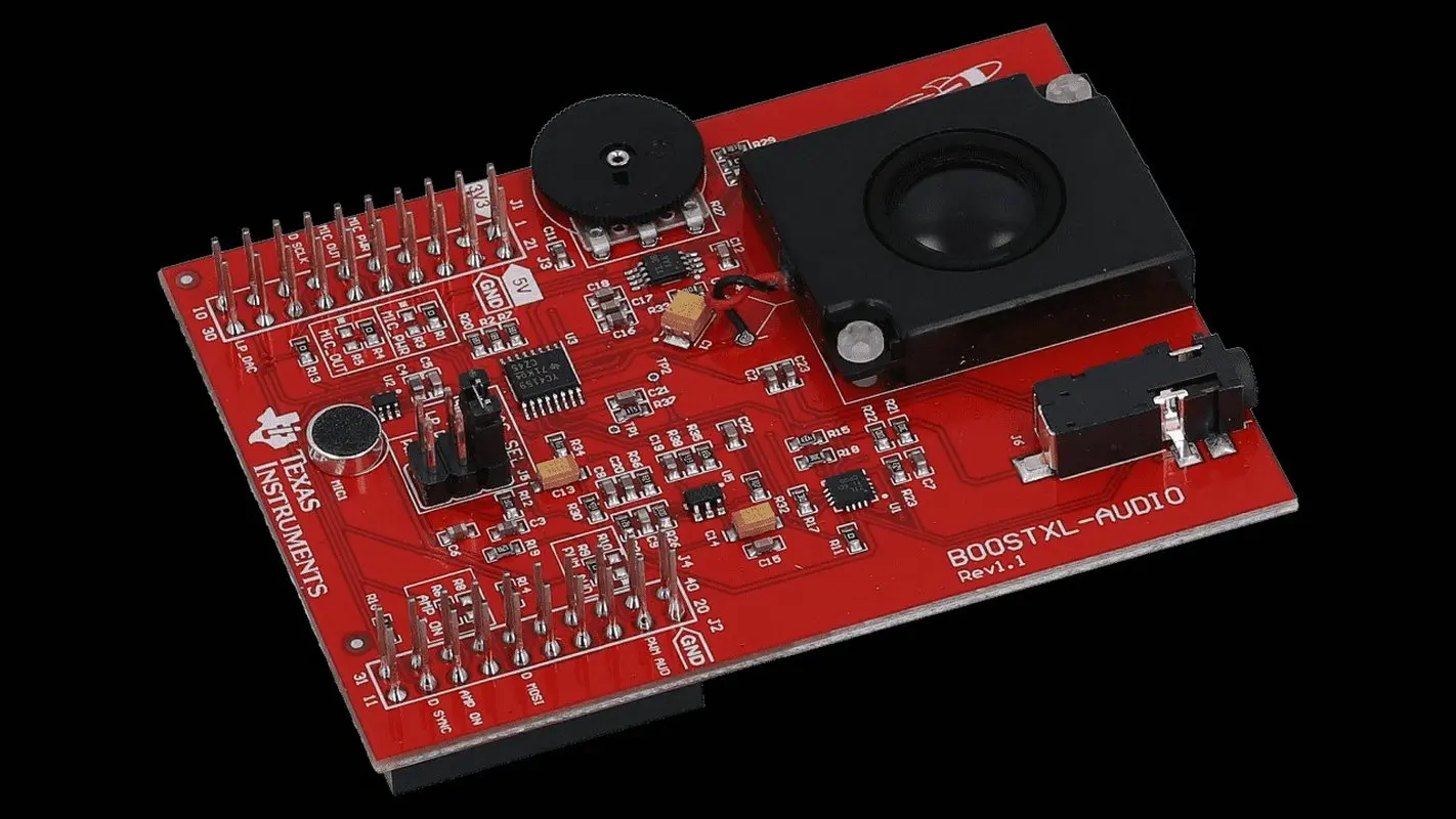 Панель с модулем запуска для обработки аудиосигнала