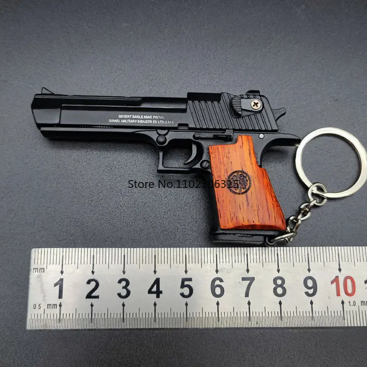 

1:3 Miniature Alloy Desert Eagle Toy Gun Model PUBG Weapon Disassemble Keychain Metal Pistol Craft Pendant Assemble Boys Gift