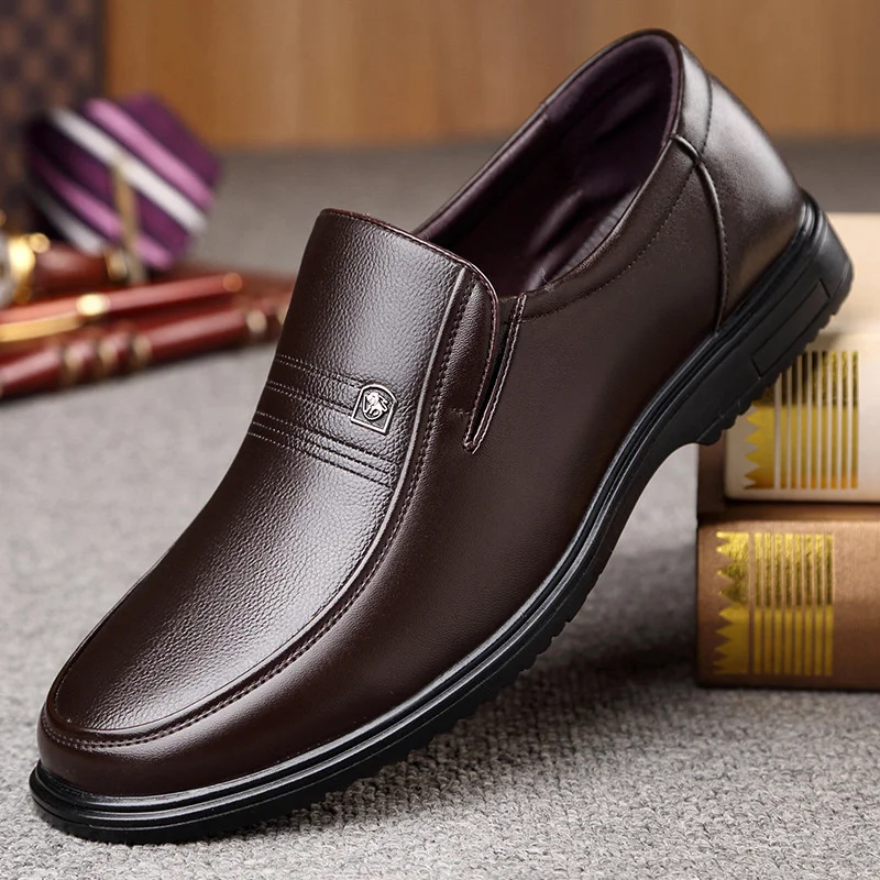 Genuine Leather Handmade Shoes Men Loafers Slip On Business Casual Shoes Classic Soft Leather Hombre Breathle Men Shoes Flat