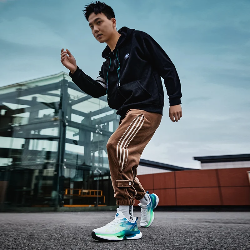 2023 New Jogging Shoes Men's and Women's Fashion Running Shoes Men's Summer Outdoor Training Marathon Breathable Sports Shoes