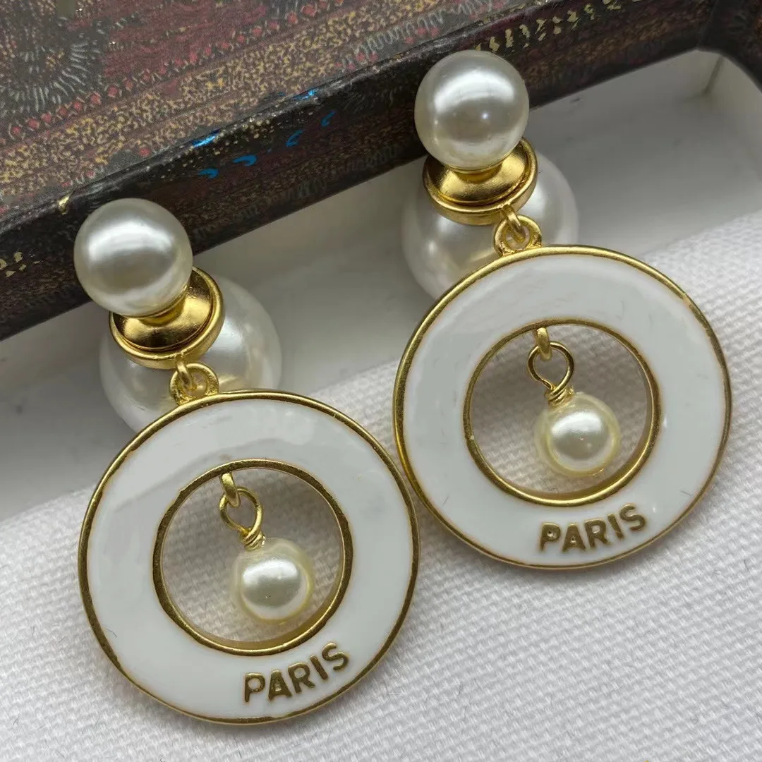 

Classic Luxury Jewelry Brand Design Vintage Pearl Round Letter Dangle Earrings for Women Drop Stud Earrings Eardrop Party Gift