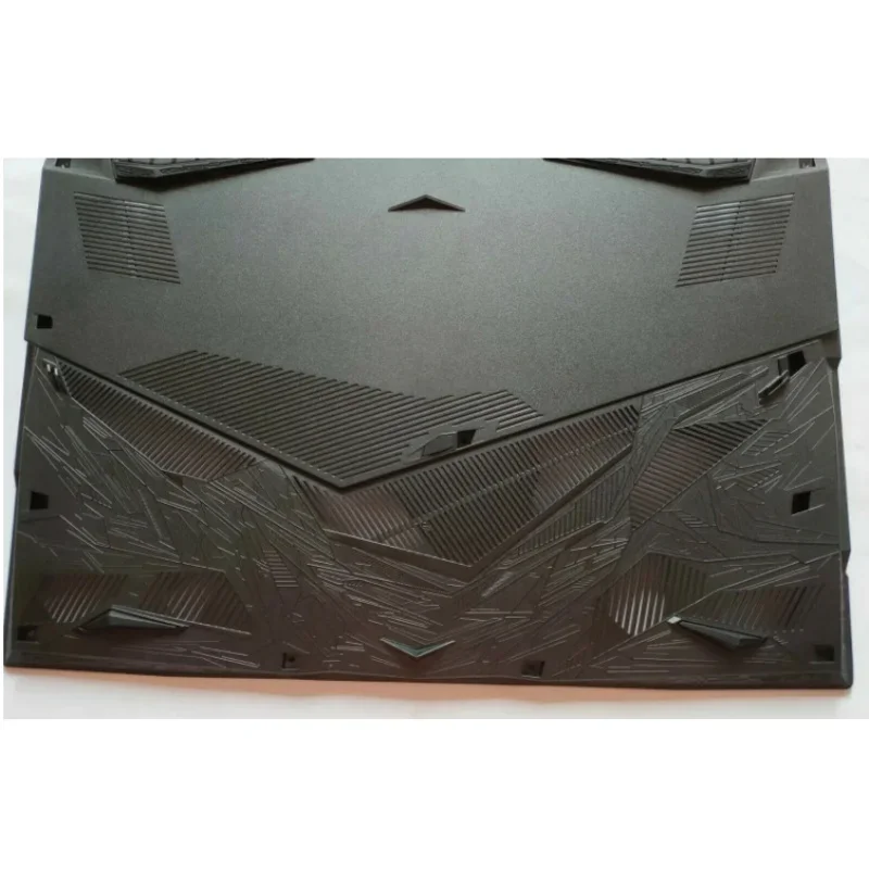 Новинка для MSI GE75 MS-17E1 D Обложка