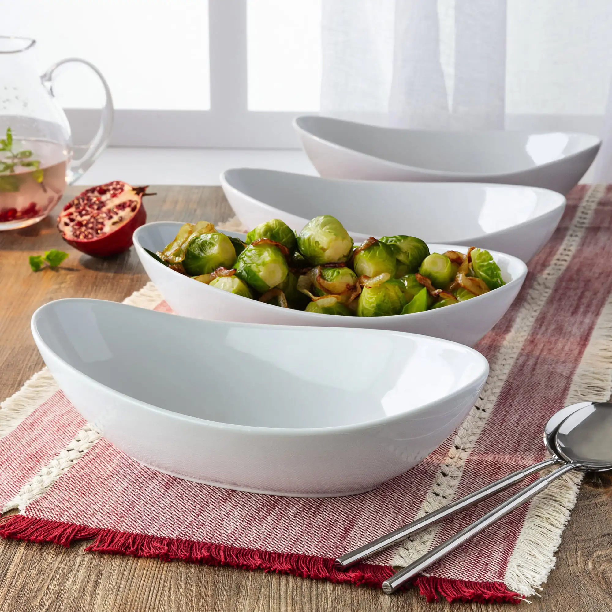 

Oval Serve Bowls, White, Set of 4
