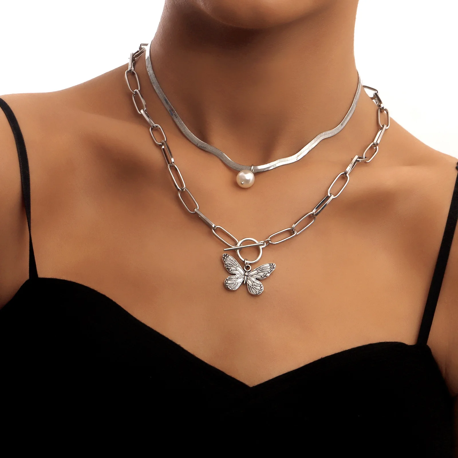 

Ins Fashion Doublelayer Bamboo Snake Bone Chain OT Buckle Pearl Striped Butterfly Pendant Personality Allmatch Sweater Necklace