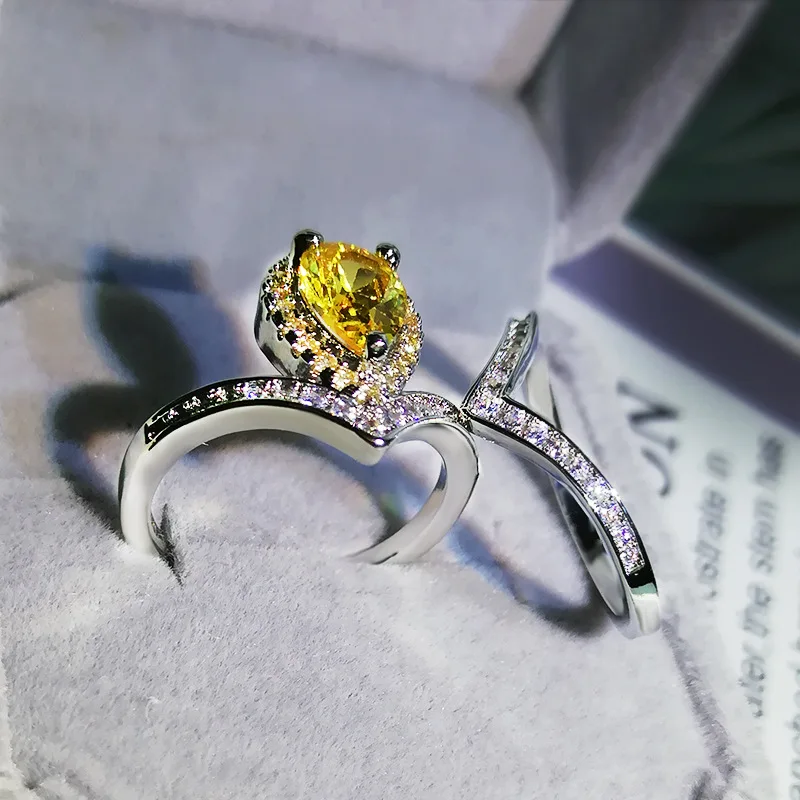 

Unique Ultra-Sparkling Topaz Three-Layer V-Shaped Diamond Couple Ring For Women Zircon Silver-Plated Anniversary Gift Jewelry