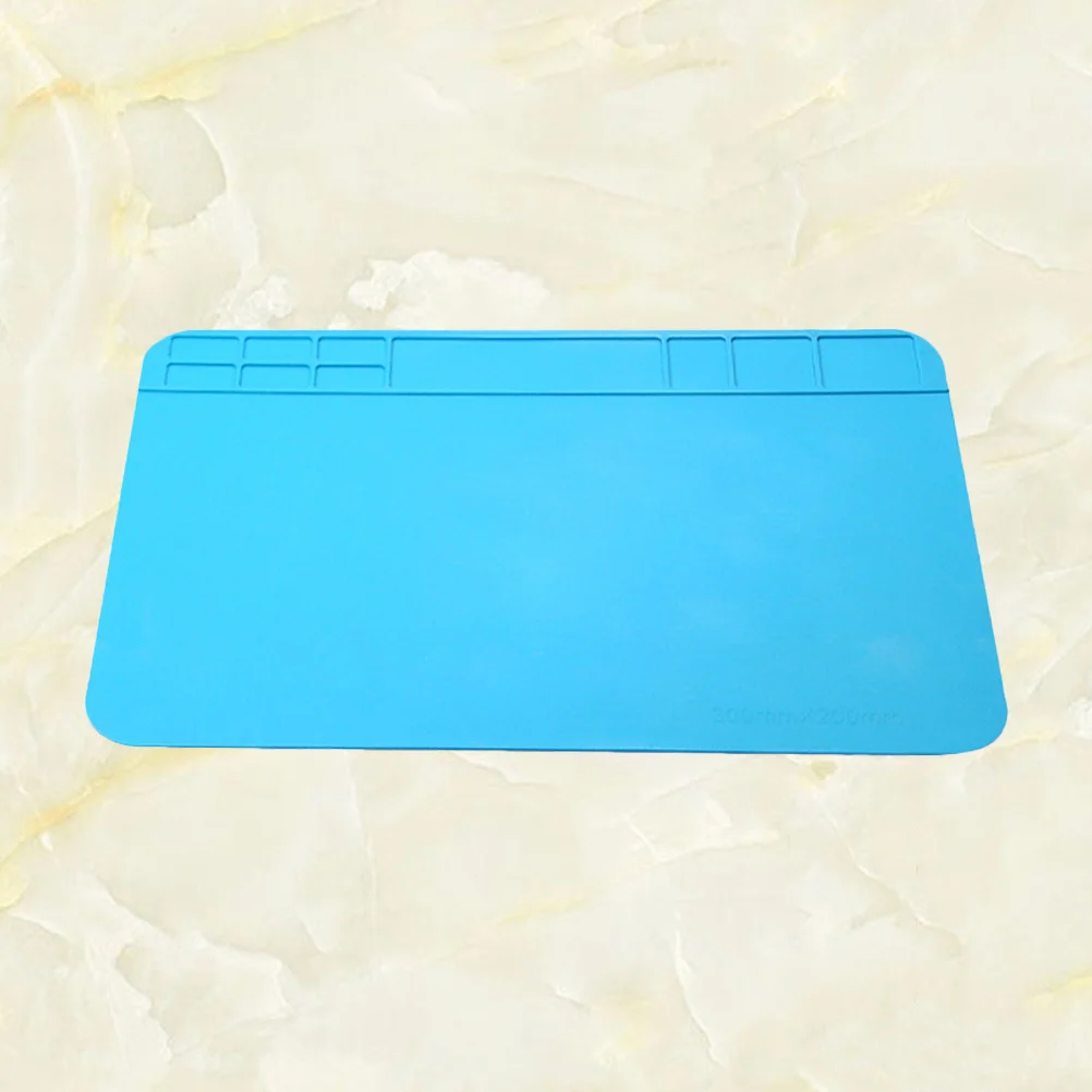 

Silicone Repair Mat Electronic Kits Heat- Resistant Soldering Station Mat for Soldering, and Computer Repair, 1pc