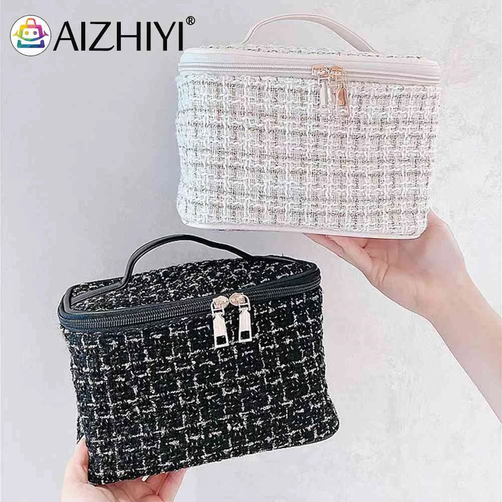 

Elegant Beauty Bag Large Capacity Multi-function Toiletries Handbag Portable Zipper Casual Organizer Pouch for Fitness Swimming