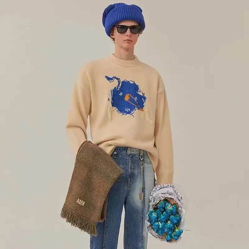 

ADER Ouyang Nana, Zhang Ruonan, the same blue graffiti flower sweater