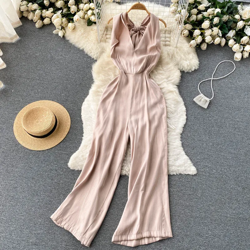 

2022 summer New halter neck sleeveless suspender Jumpsuit sexy feminine V-neck wide leg pants