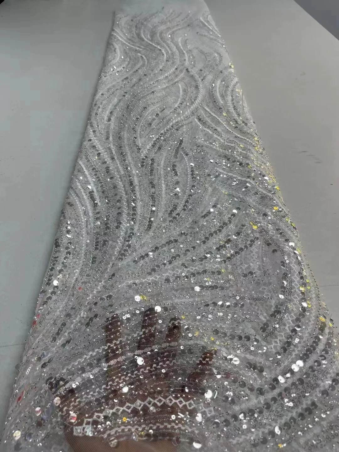 

White Latest Luxury Elegant 2022 African Embroidery Bead Tube Lace Fabric Nigerian Sequin Lace Fabric For Wedding Party Dress