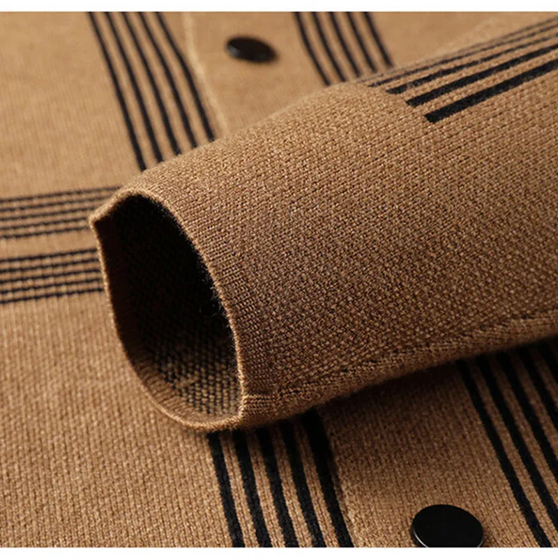 UHYTGF Fashion Youth Spring Autumn Knitwear Coat Men's Long Sleeve Plaid Cardigan Knitted Sweater Male Jacket Casual Men Top 167