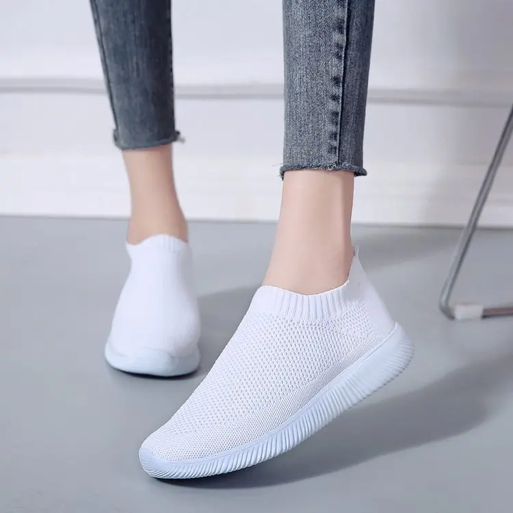 

2022 Women Sneakers Fashion Socks Shoes Casual White Sneakers Summer Vulcanized Shoes Women Trainers Tenis Feminino