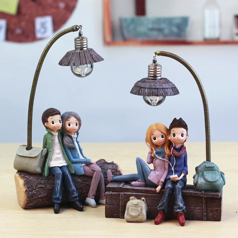 

Night Light Ornaments Creative Retro Lovers Nightlight Miniature Figurines LED