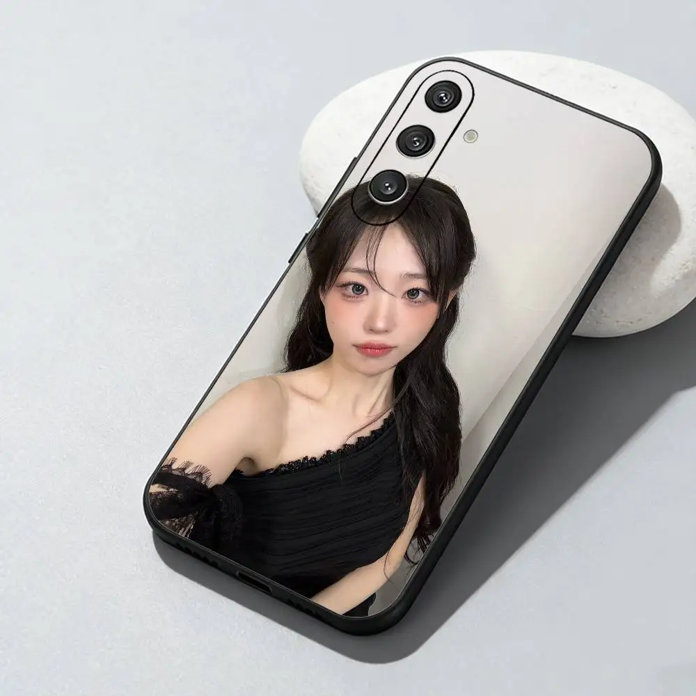 Фото Чехол для телефона E-H-Hina QWER Jang Na-young для Samsung Galaxy A73, A72, A71, A70, A52, A51 и других моделей, мягкий черный чехол. №3