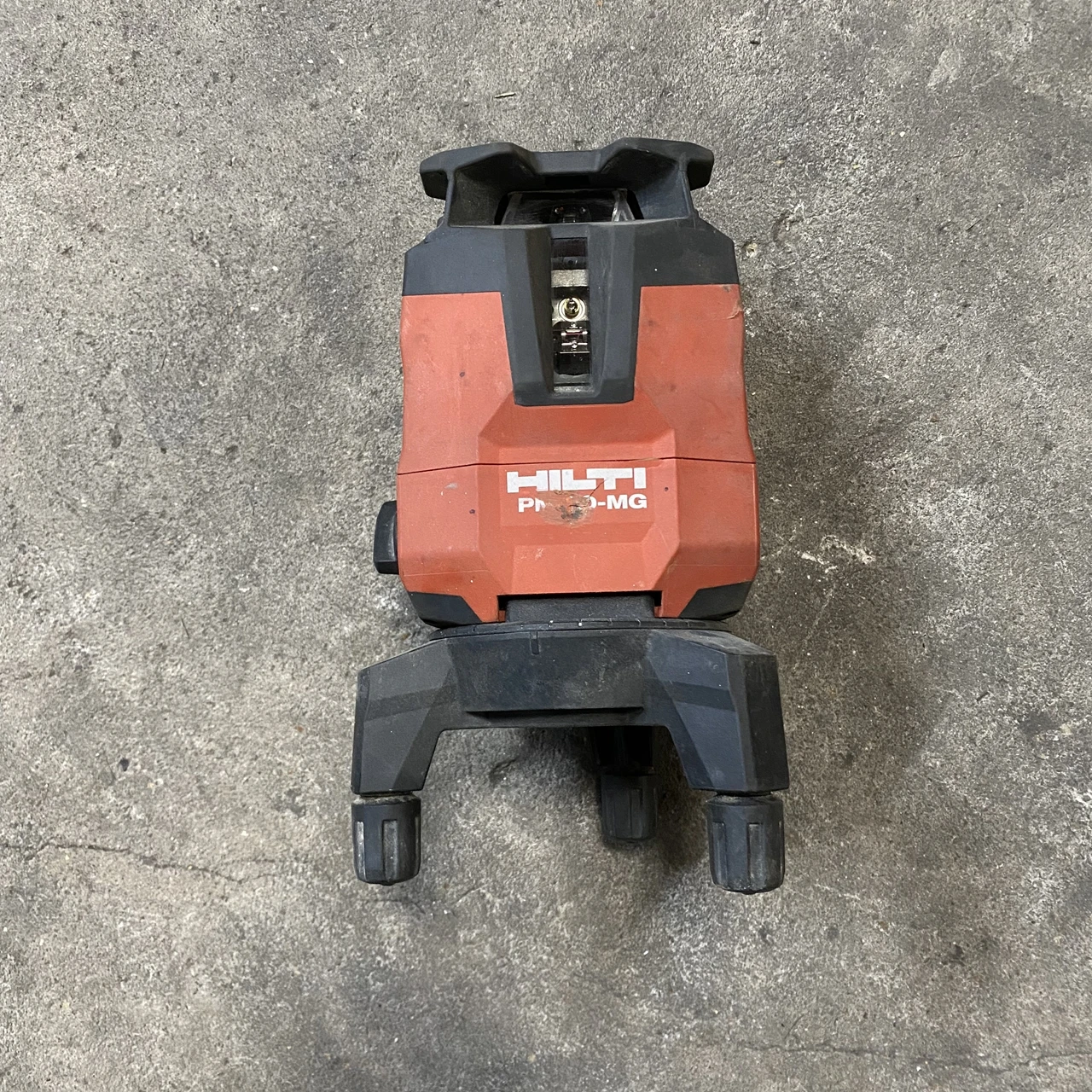 

HILTI PM 40-MG многолинейный зеленый лазерный маркер, корпус