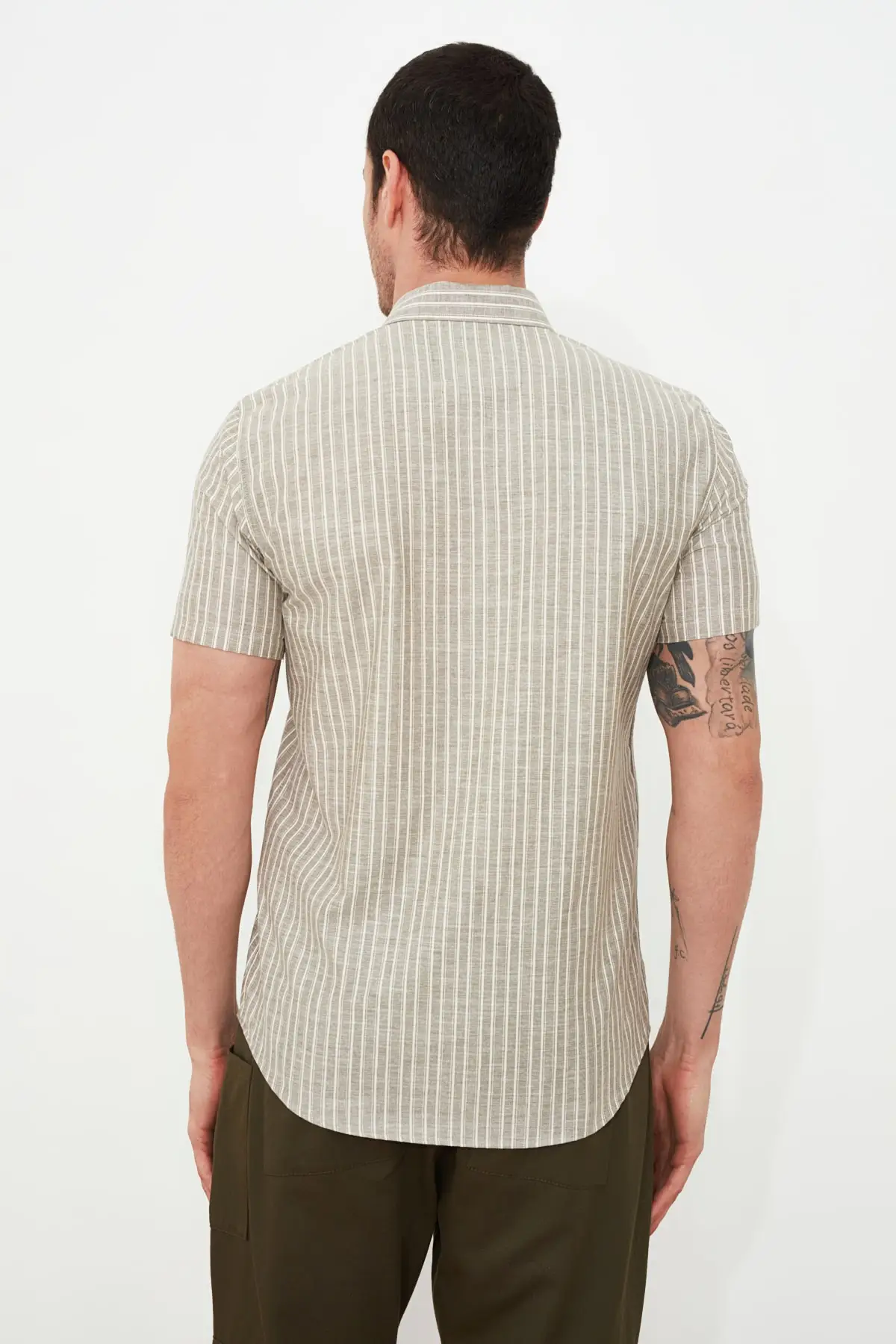 

Trendyol Men 'S Regular Fit Shirt Collar Striped Short Sleeve Shirt TMNSS21GO0769