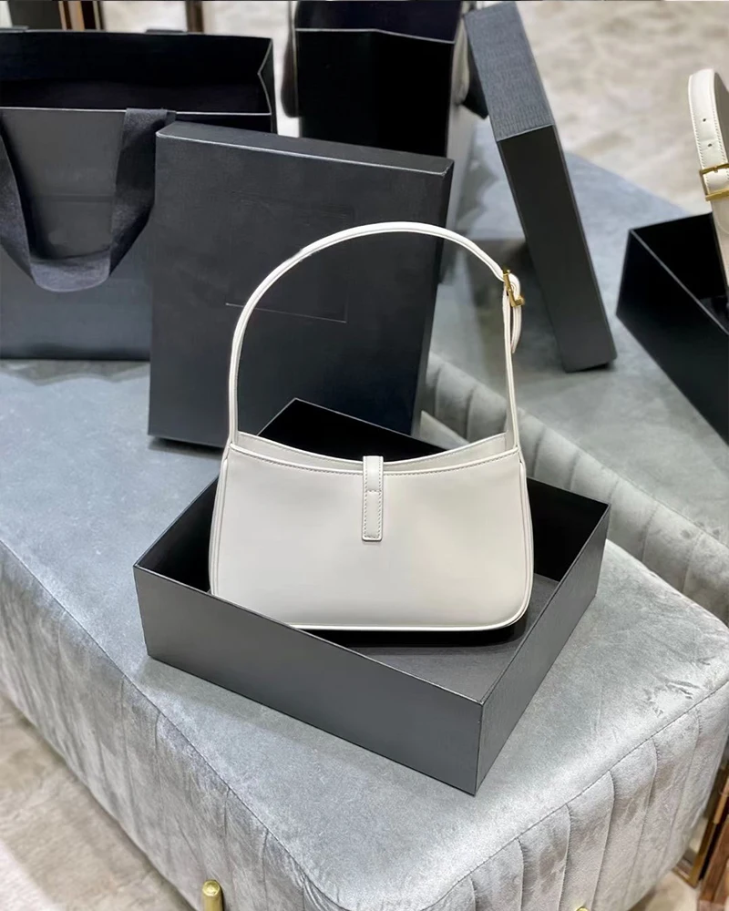 2022 classic luxury women's bag one-shoulder handbag brand fashion cowhide designer bag of good quality women's bag 2 2022 classic luxury women's bag one-shoulder handbag brand fashion cowhide designer bag of good quality women's bag 2