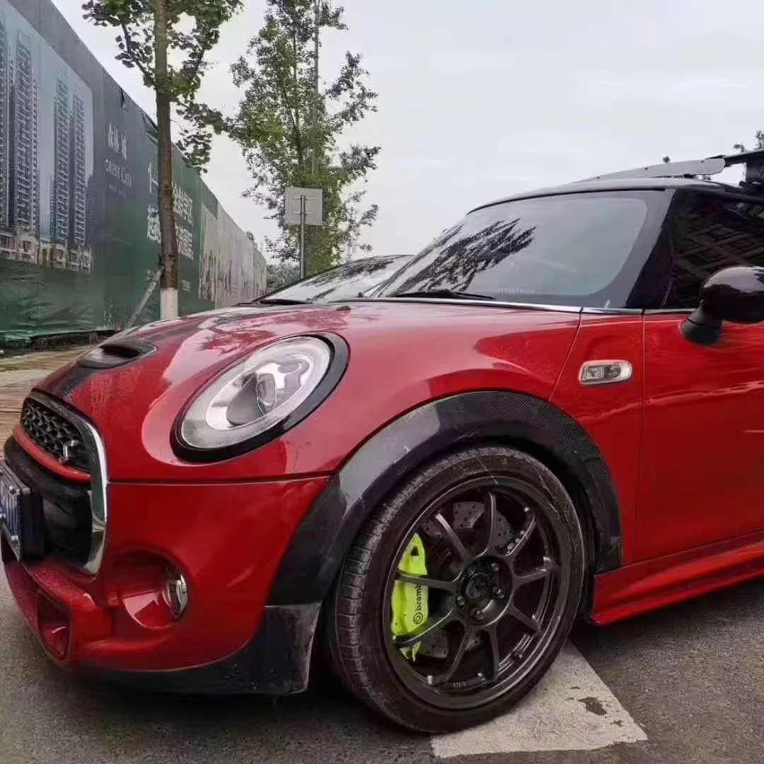 Фото Накладки на колесные арки (расширители арок) из карбона для Mini Cooper F54 F55 F56 F57 2022 года №4