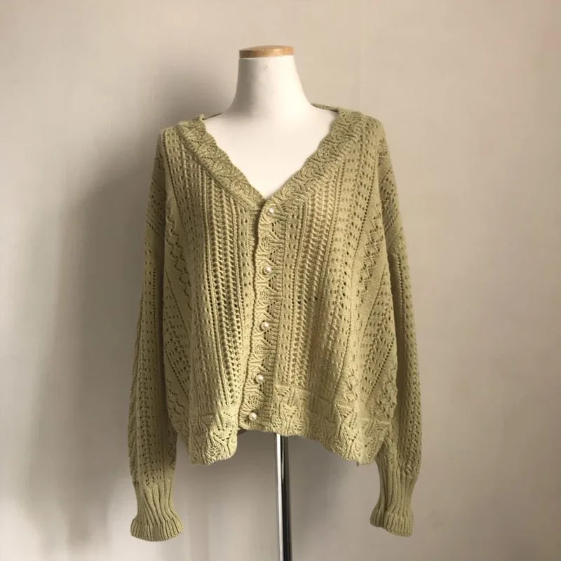 

2021 Women Spring Autumn Knit Cardigans Low V-Neck Knit Tops Long Sleeve Flare Hollow Out Sexy Cardigan White Sweater Tops Loose
