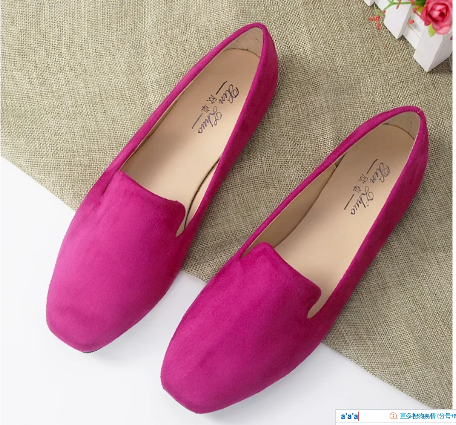 Женские туфли в стиле ретро черные на плоской подошве с квадратным носком