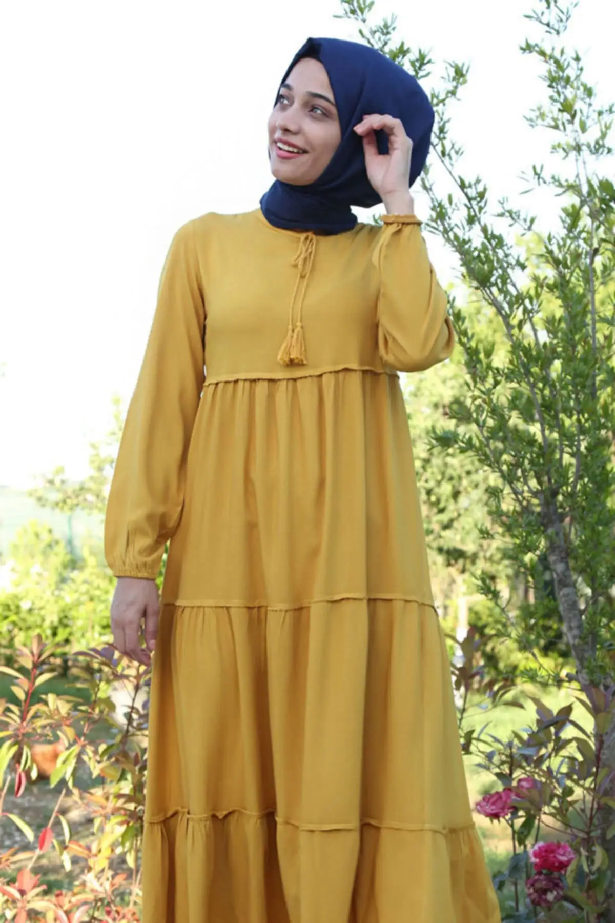 

Women's Yellow Collar Laced Hijab Dress Muslim Fashion 100% Cotton Made in Turkey Fast Delivery