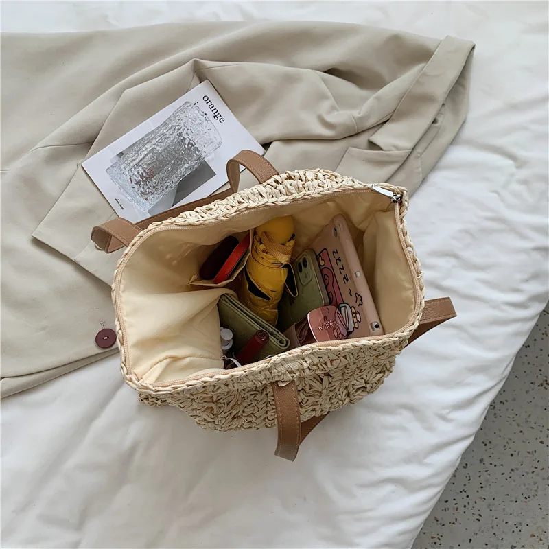 Women Handbags Summer Beach Bag Rattan Woven Handmade Straw Large Capacity Bohemia Vocation Totes Underarm Women Shoulder Bag