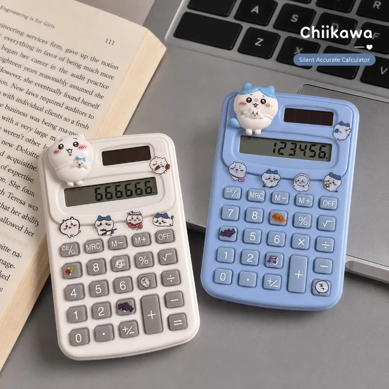 Фото Портативный мини-калькулятор Kawaii Chiikawa со стикерами, бесшумный, точный, с удобными клавишами, карманный калькулятор для студентов и школьников №4