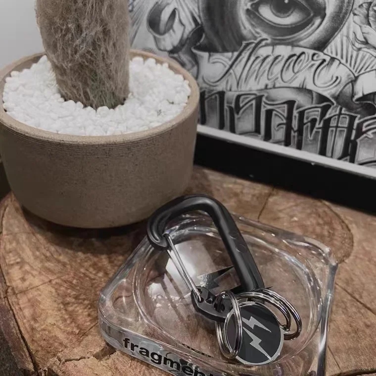 

Lightning Mountain Bike Keychain Backpack Buckle Trend Couple Matching