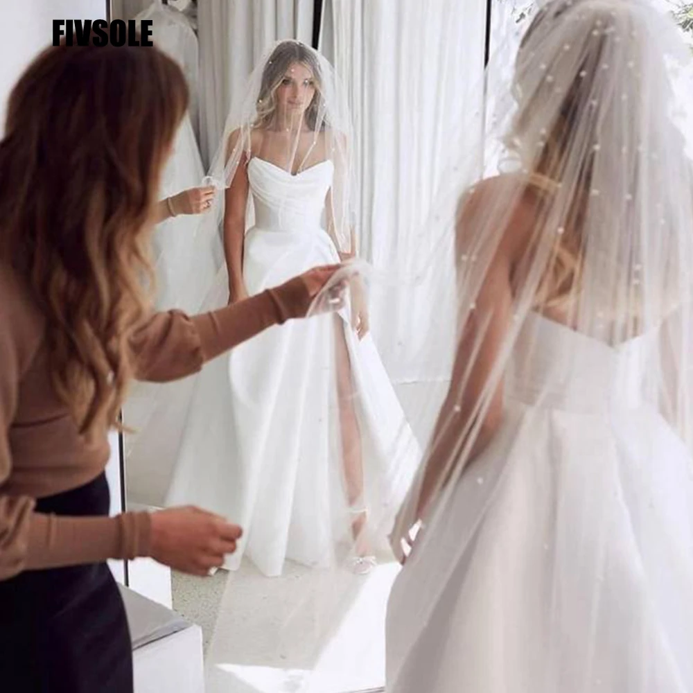 

Fivsole Simple Pleat V-neck Wedding Dress High Side Slit Princess Bride Dress Bridal Gowns Back Zipper With Tail Marriage Gowns
