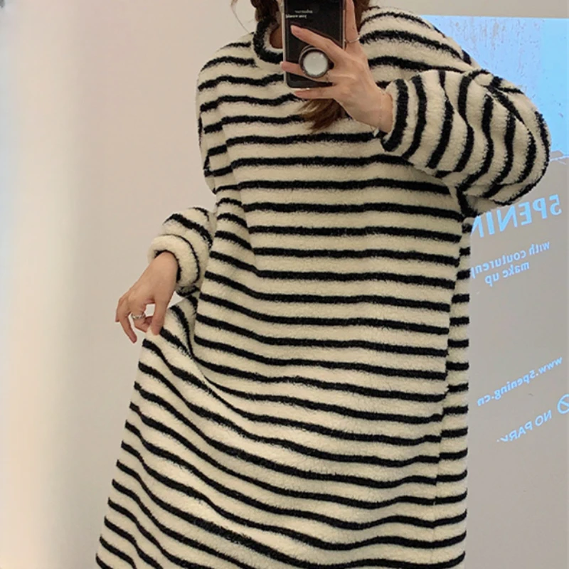 Ночные рубашки женские зимние с круглым вырезом пушистые для отдыха в