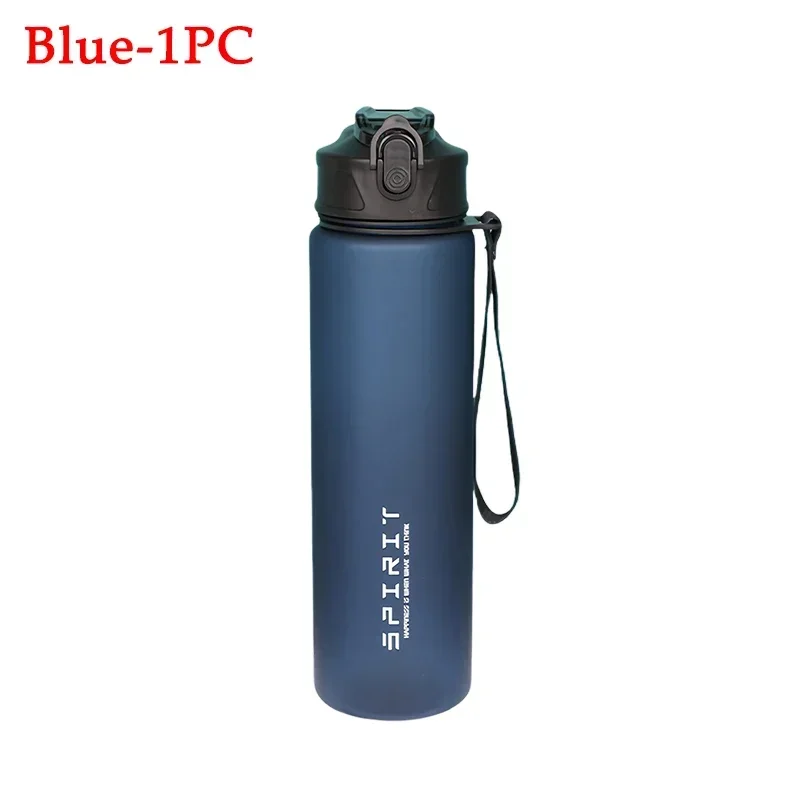 

Пластиковая спортивная бутылка для воды 750 мл