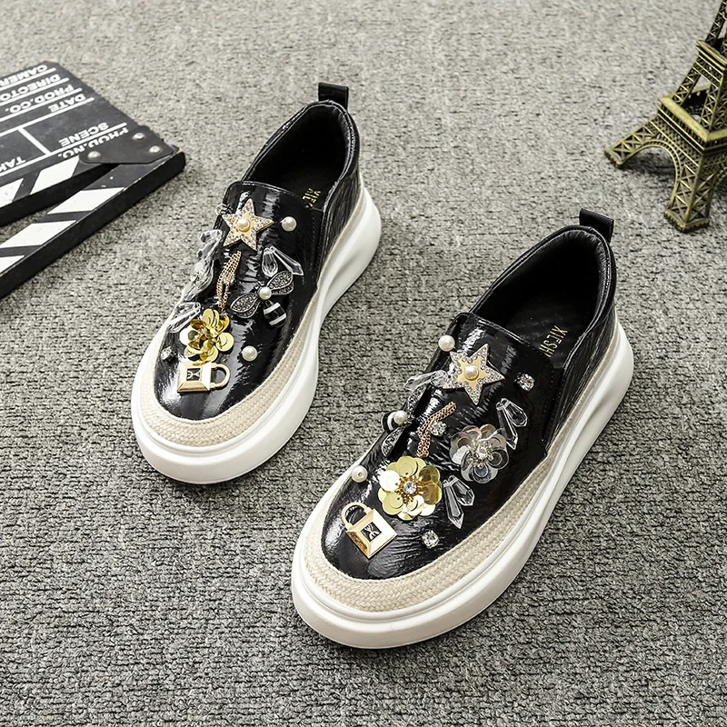 

Роскошные дизайнерские туфли на платформе для женщин, шикарные остроносые женские туфли из натуральной кожи знаменитого бренда, блестящие слипоны на плоской подошве