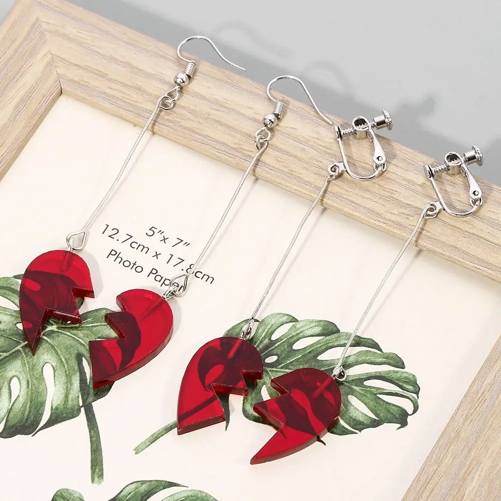 

Anime JoJos Bizarre Adventure Earrings Polunarev Secondary Resin Love Heart Drop Earrings for Women Men Cosplay Ear Clip Jewelry