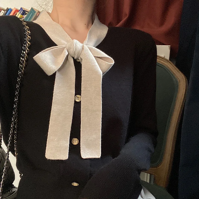 Женский осенний свитер Gagarich элегантный шикарный контрастных цветов на завязках
