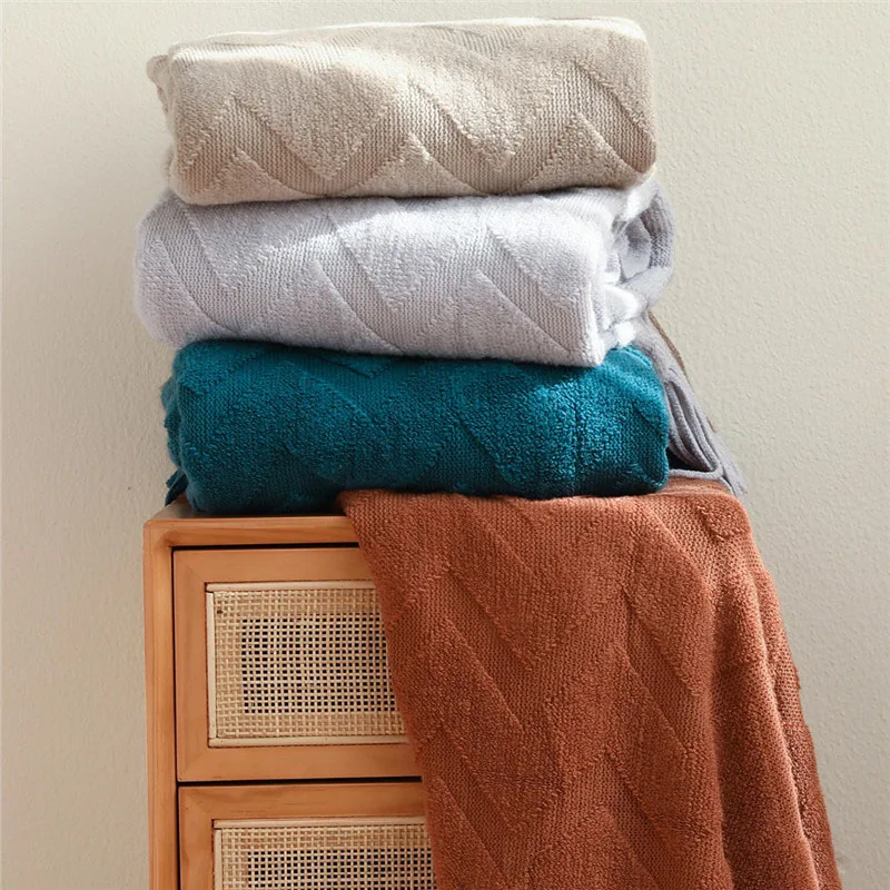 

Geometry Jacquard Knitted Throw Blanket Soft Comfortable Siesta Shawl Blankets Queen Size Tassels Bed End Blankets and Throws