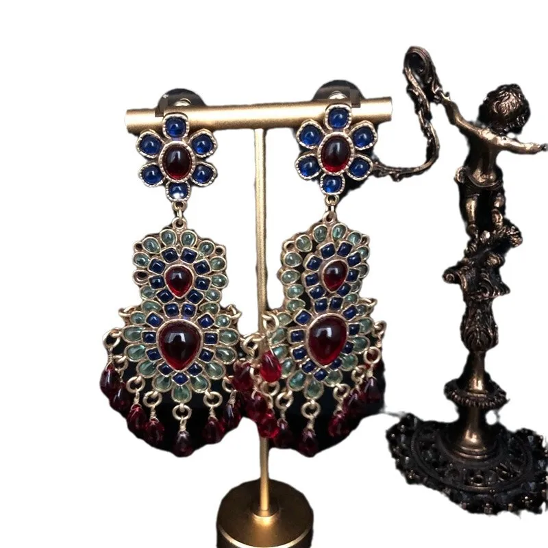 Винтажные серьги в придворном стиле с красной глазурью и кисточками ожерелье для