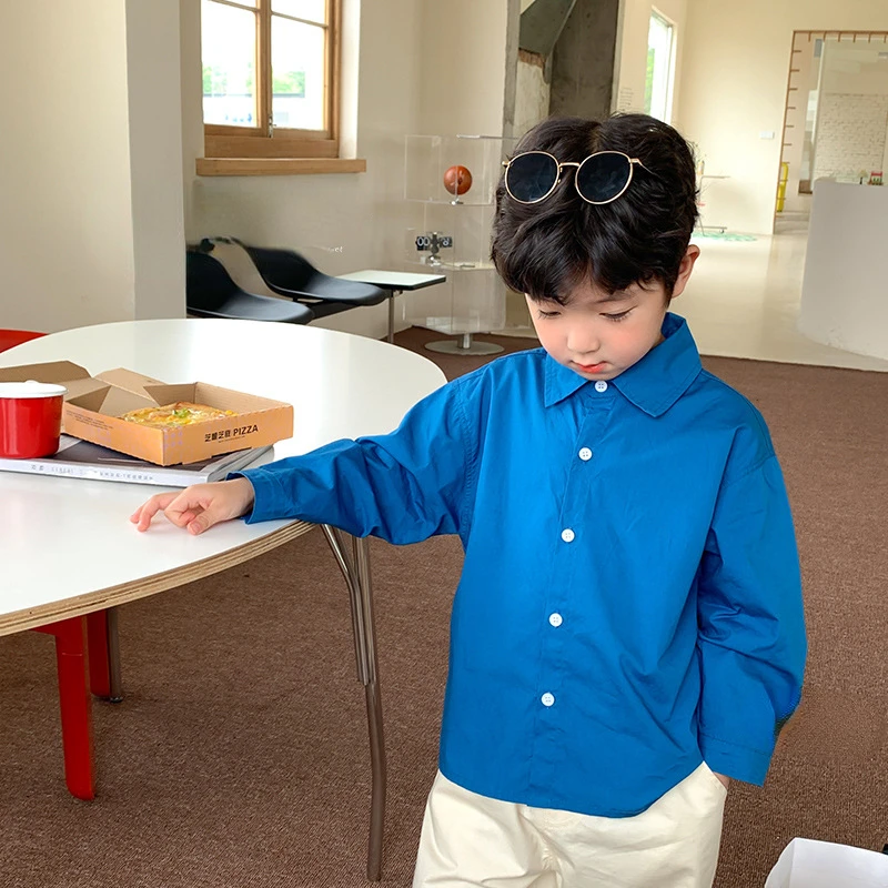 

Рубашка с отложным воротником и длинным рукавом для мальчиков