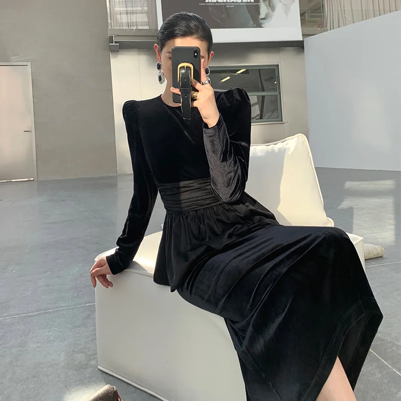 

Black Bubble Long sleeved Velvet Dress for Women 2023 Spring New Waistband Slim Mid length Dress