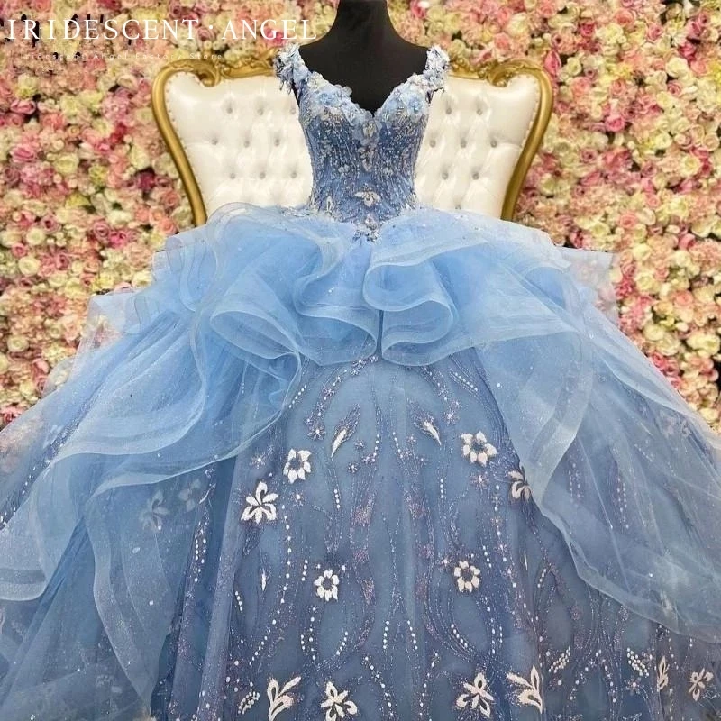 

Iridescent Ball Gown Quinceanera Dresses Lace Up With Appliques Beading Ruffle Tiered Girls Birthday Party estidos De 15 Años