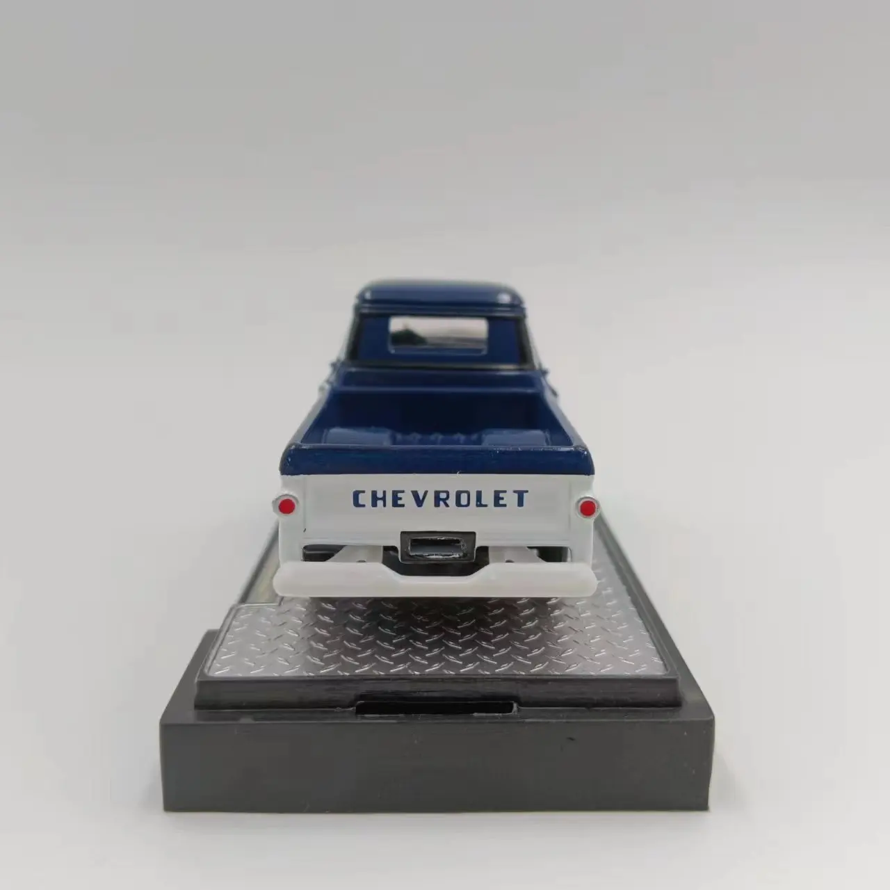 M2 Machines 1/64 Apache De Luxe Fleetside сплав модель автомобиля игрушка редкая коллекция