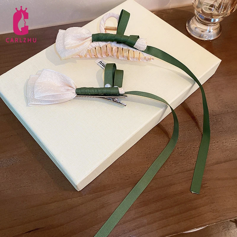 

Elegant Green Ribbon Pearl Bow Hair Claw Hairpin Temperament Back of the Head Shark Clip Barrettes Hair Accessories