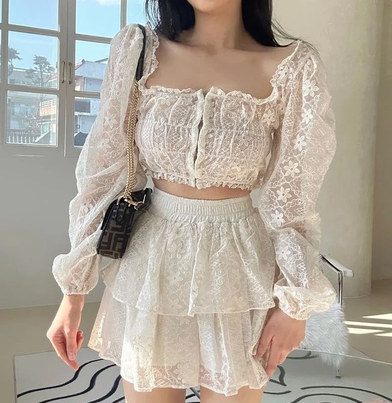 

2023 Summer Elegant Two Piece Set Women Sexy Lace Long Sleeve Short Blouse Tops + High Waist Ruffles Mini Skirt Sweet Suits